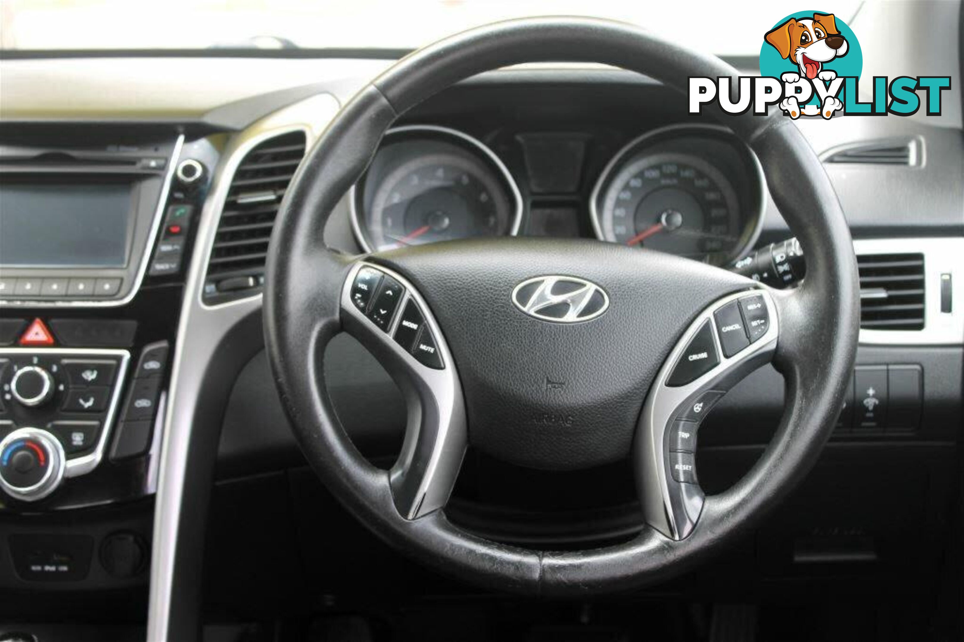 2014 HYUNDAI I30 SE GD MY14 HATCH, 5 DOORS, 5 SEATS