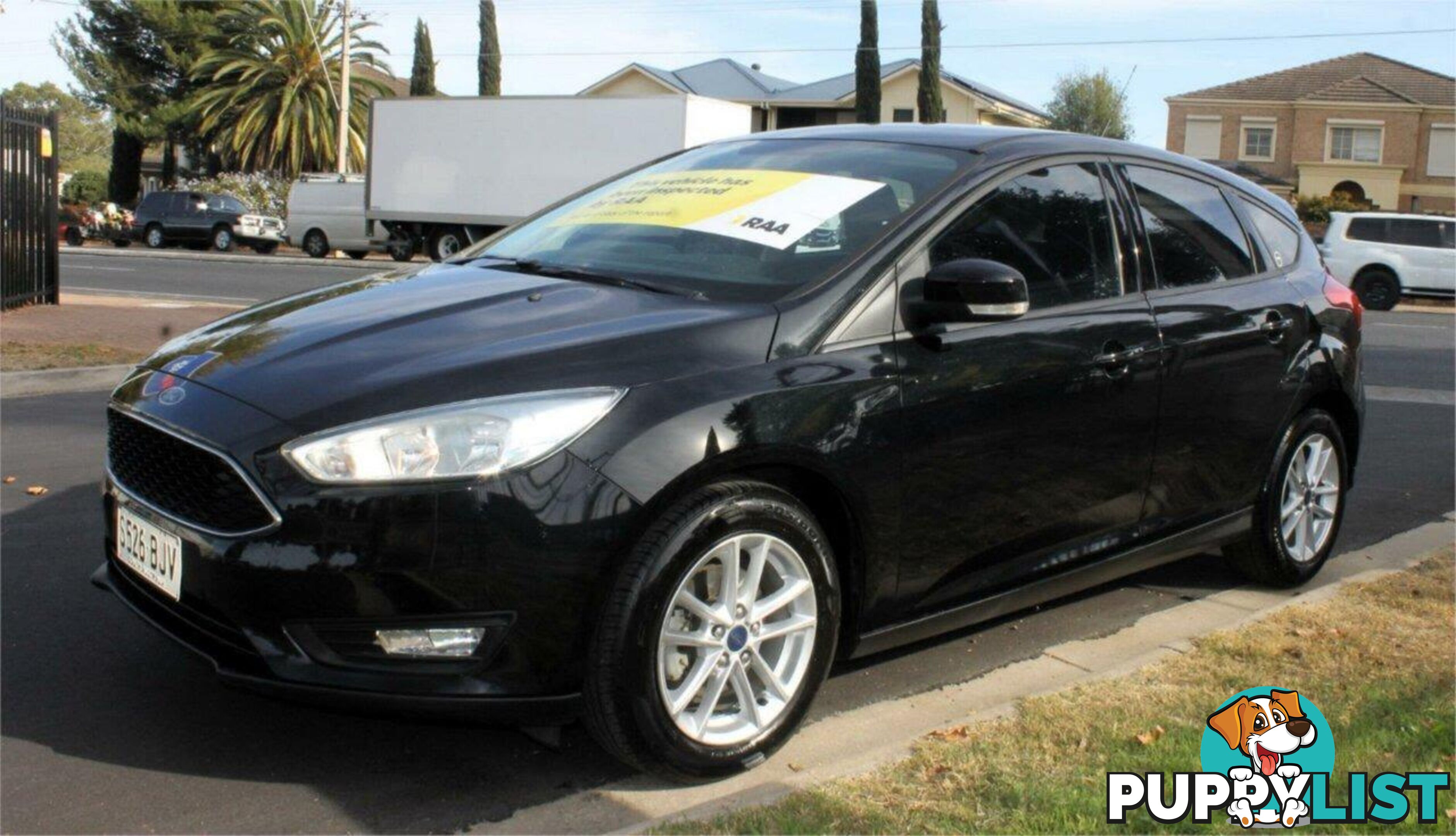 2015 FORD FOCUS TREND LZ HATCH, 5 DOORS, 5 SEATS
