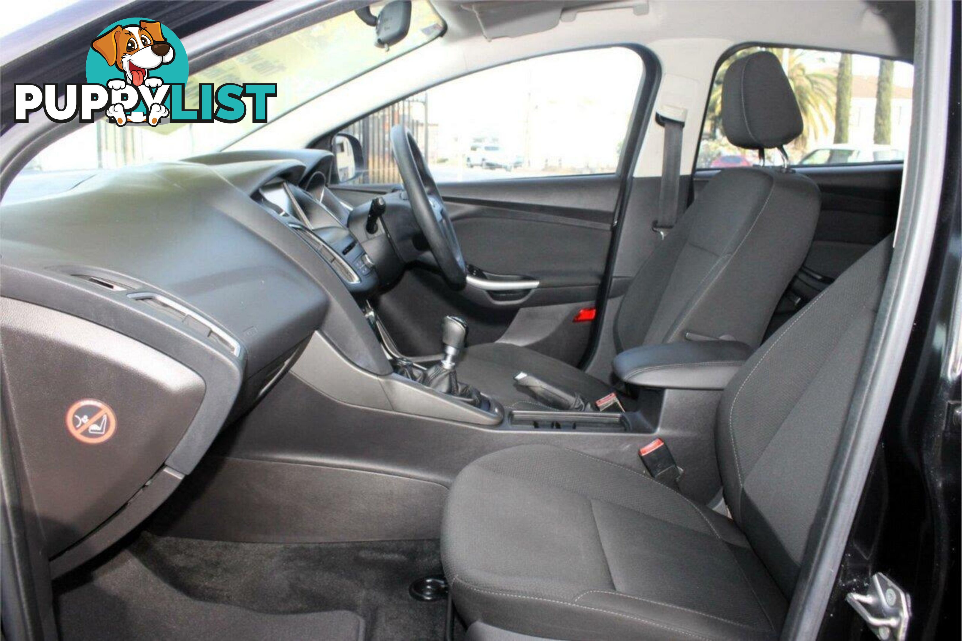 2015 FORD FOCUS TREND LZ HATCH, 5 DOORS, 5 SEATS
