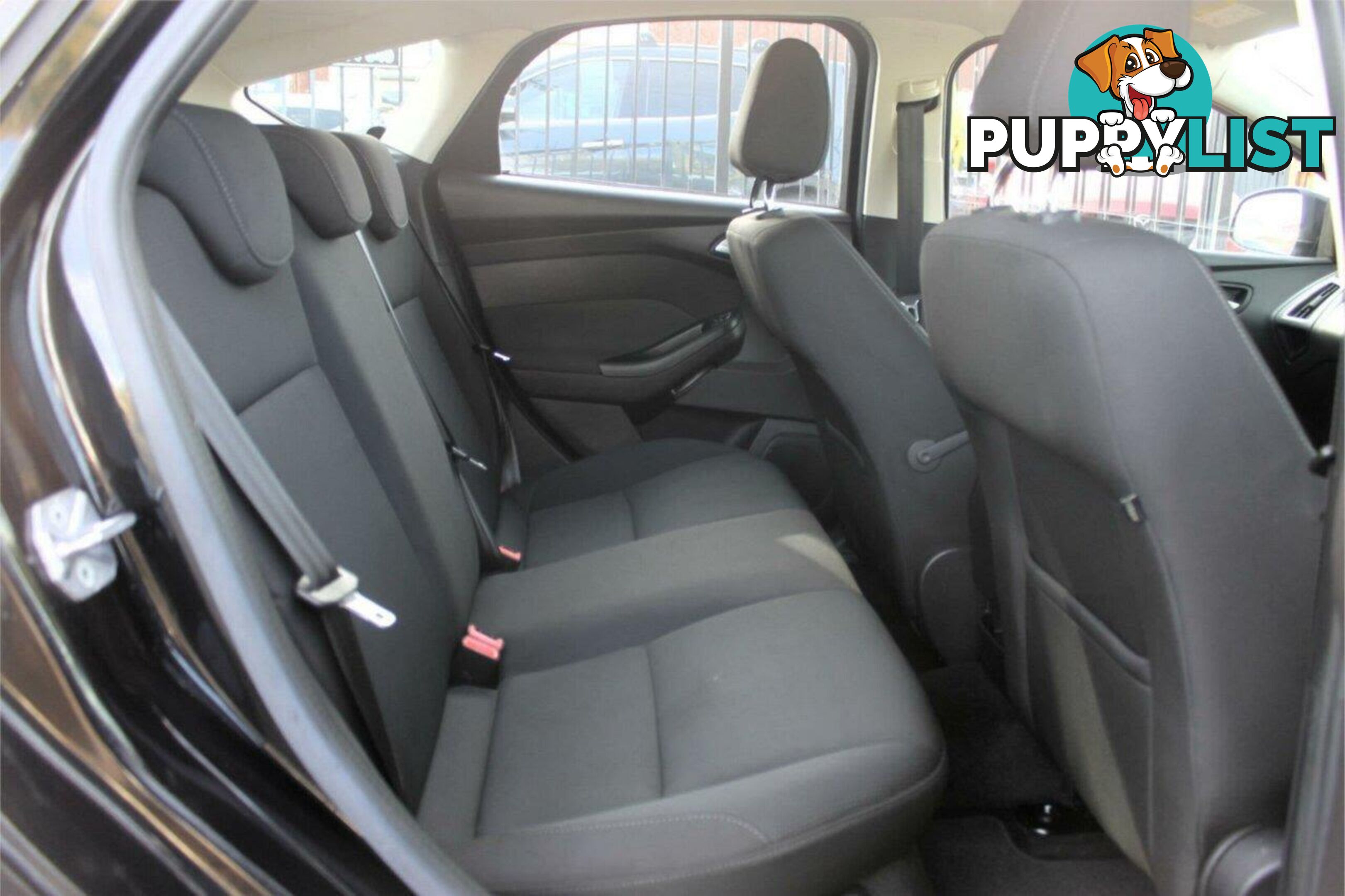 2015 FORD FOCUS TREND LZ HATCH, 5 DOORS, 5 SEATS