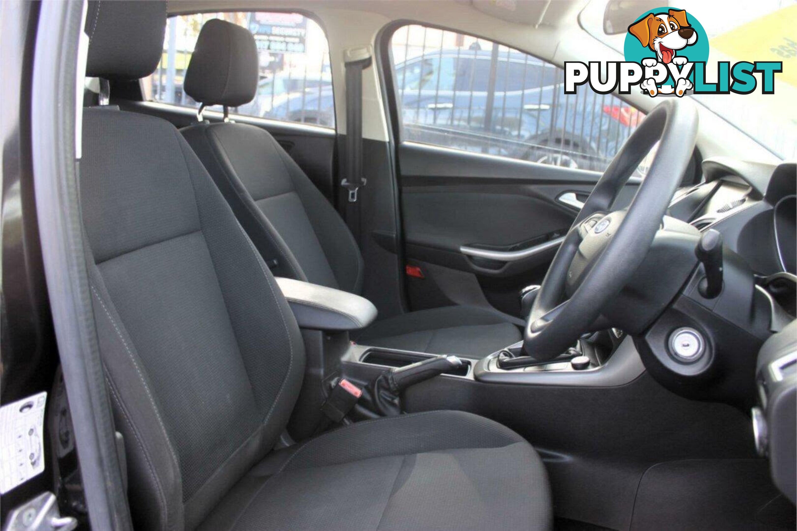 2015 FORD FOCUS TREND LZ HATCH, 5 DOORS, 5 SEATS