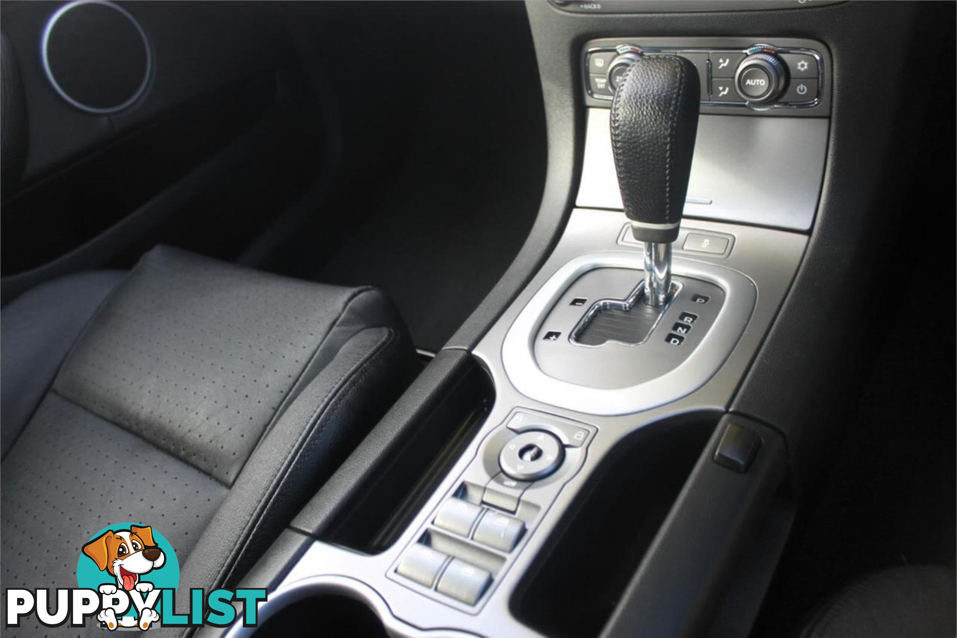 2011 HOLDEN CAPRICE  WM II SEDAN, 4 DOORS, 5 SEATS