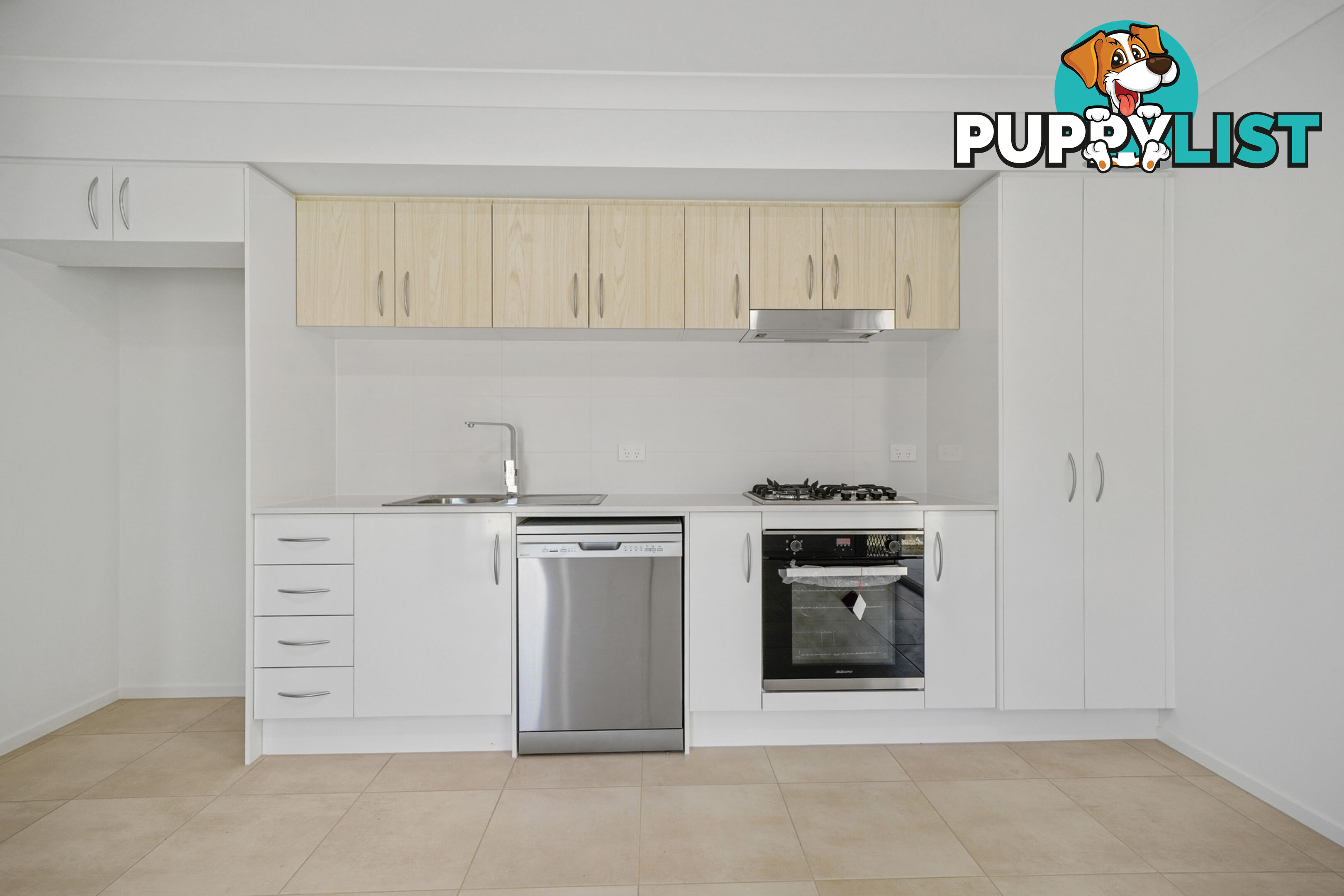 2/16 Guy Close GRETA NSW 2334