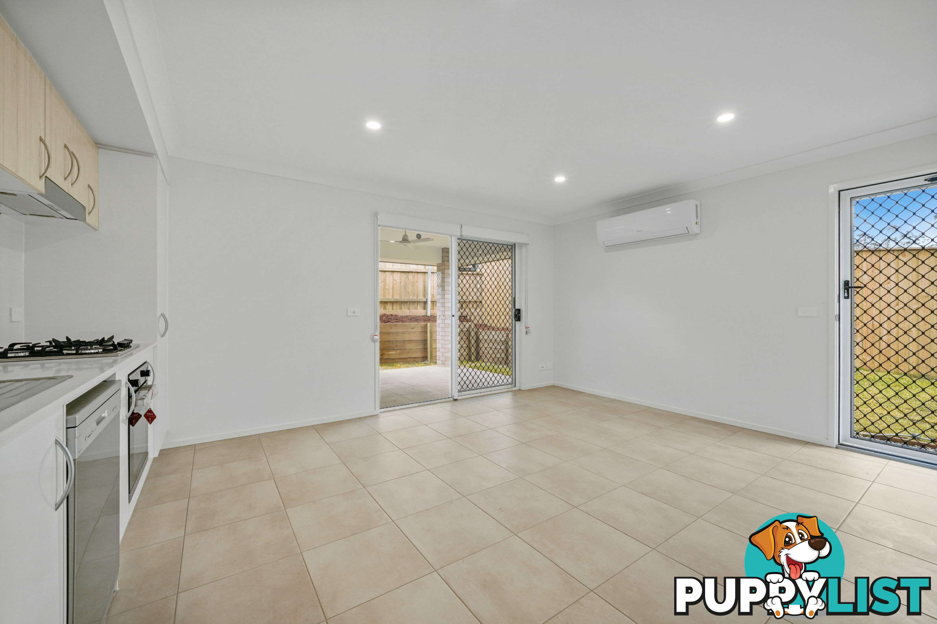 2/16 Guy Close GRETA NSW 2334