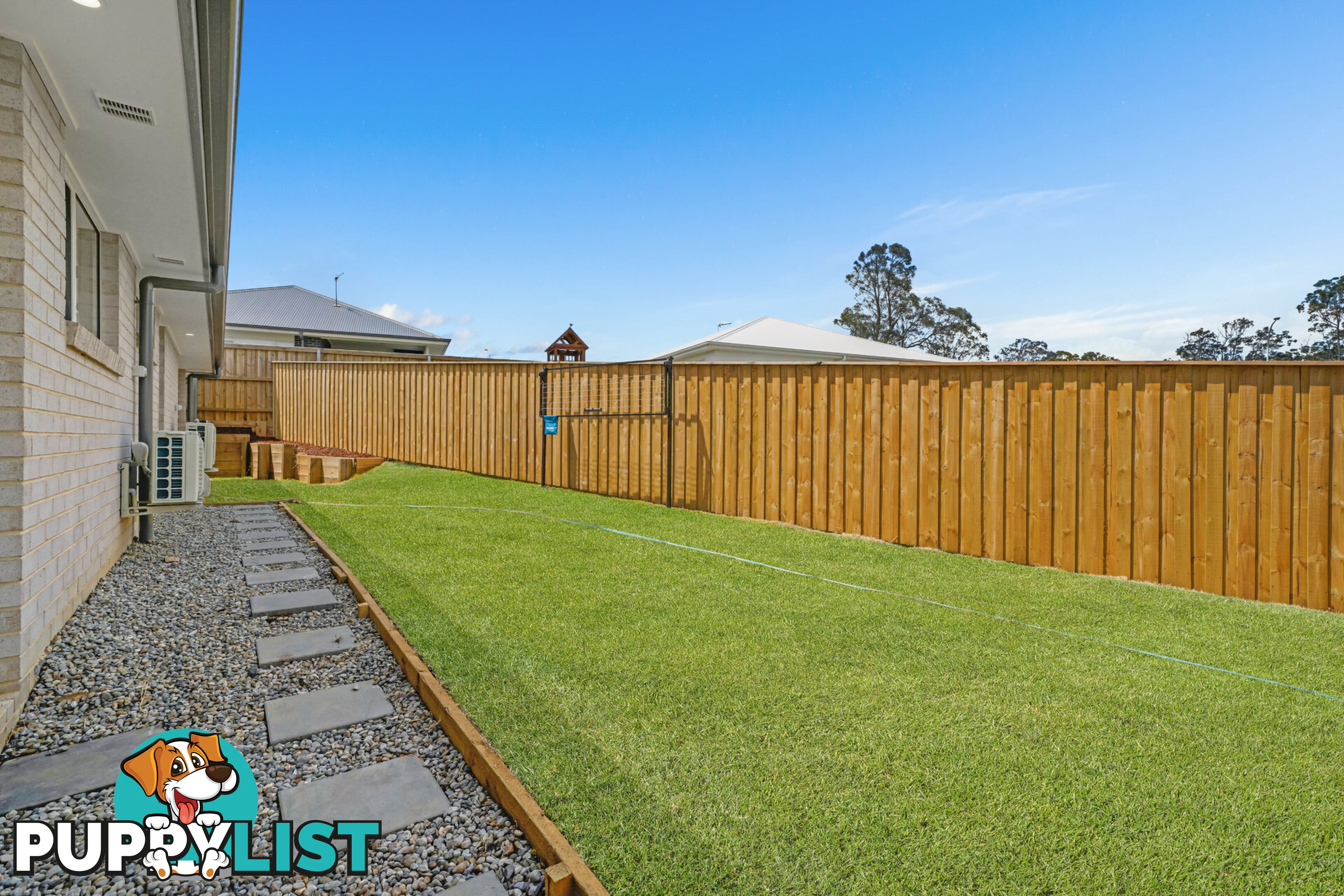 2/16 Guy Close GRETA NSW 2334