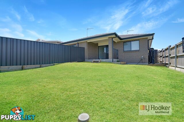 30 Camelia Street GILLIESTON HEIGHTS NSW 2321