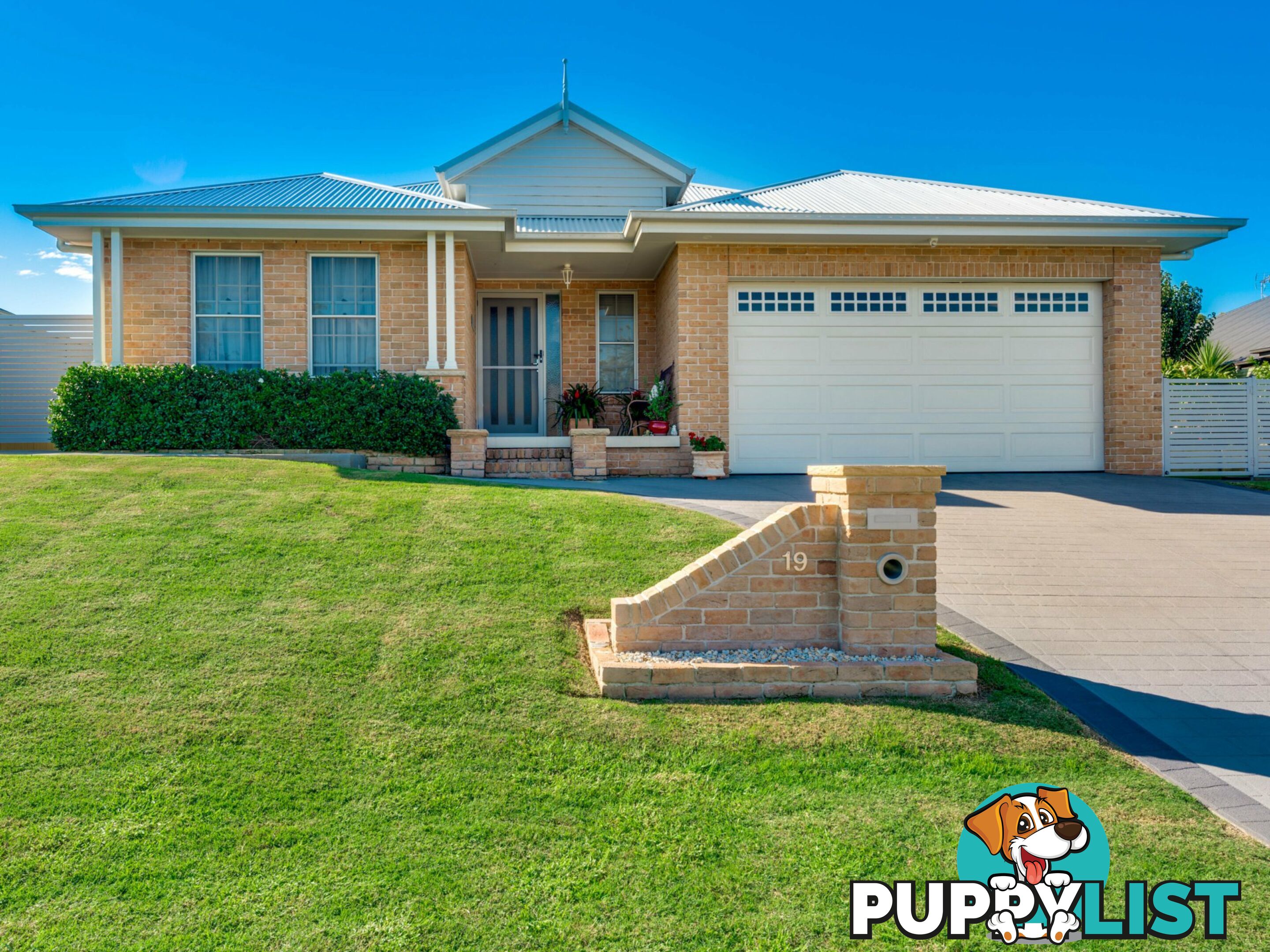 19 Hinchinbrook Close ASHTONFIELD NSW 2323