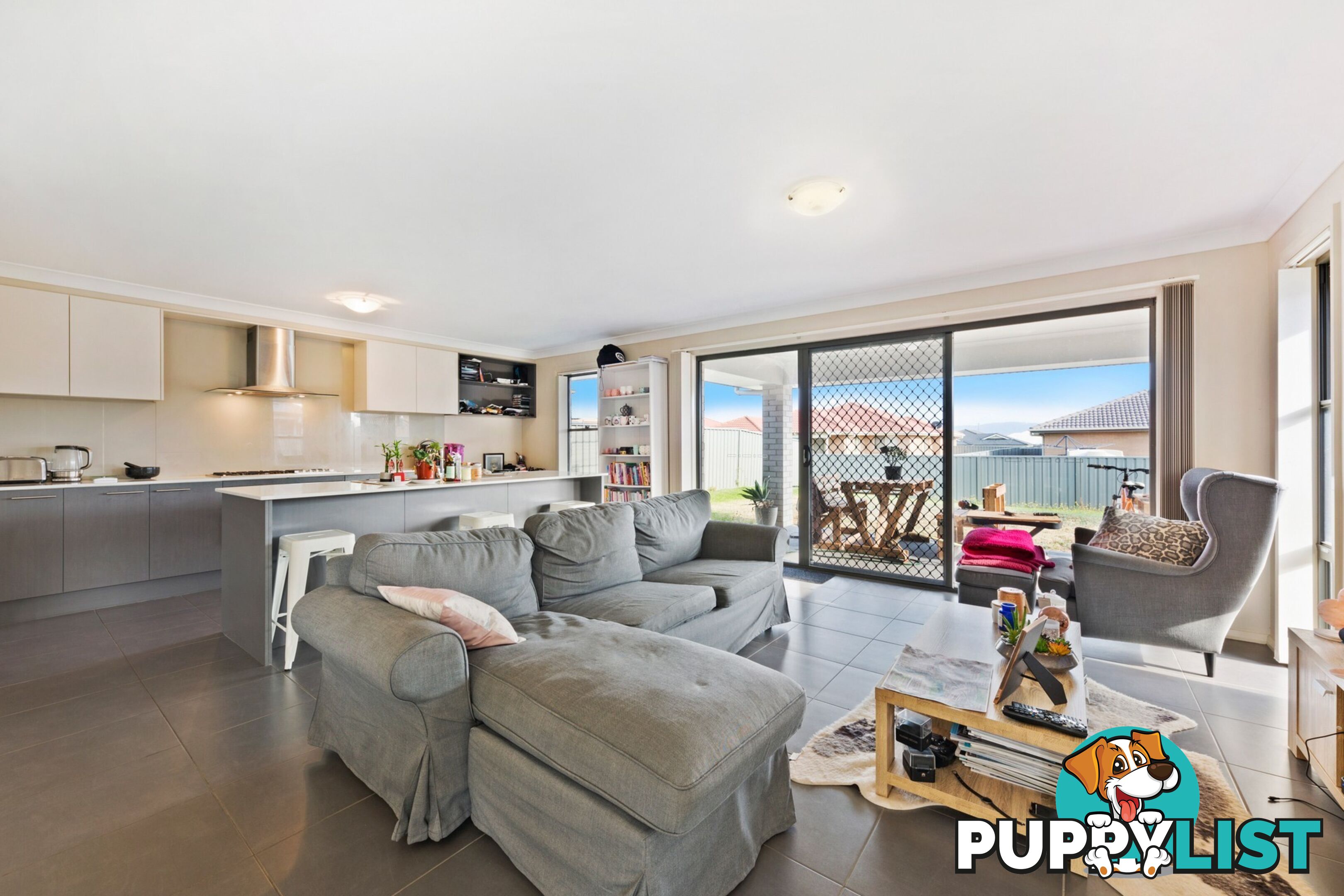8 Hayworth Street RUTHERFORD NSW 2320