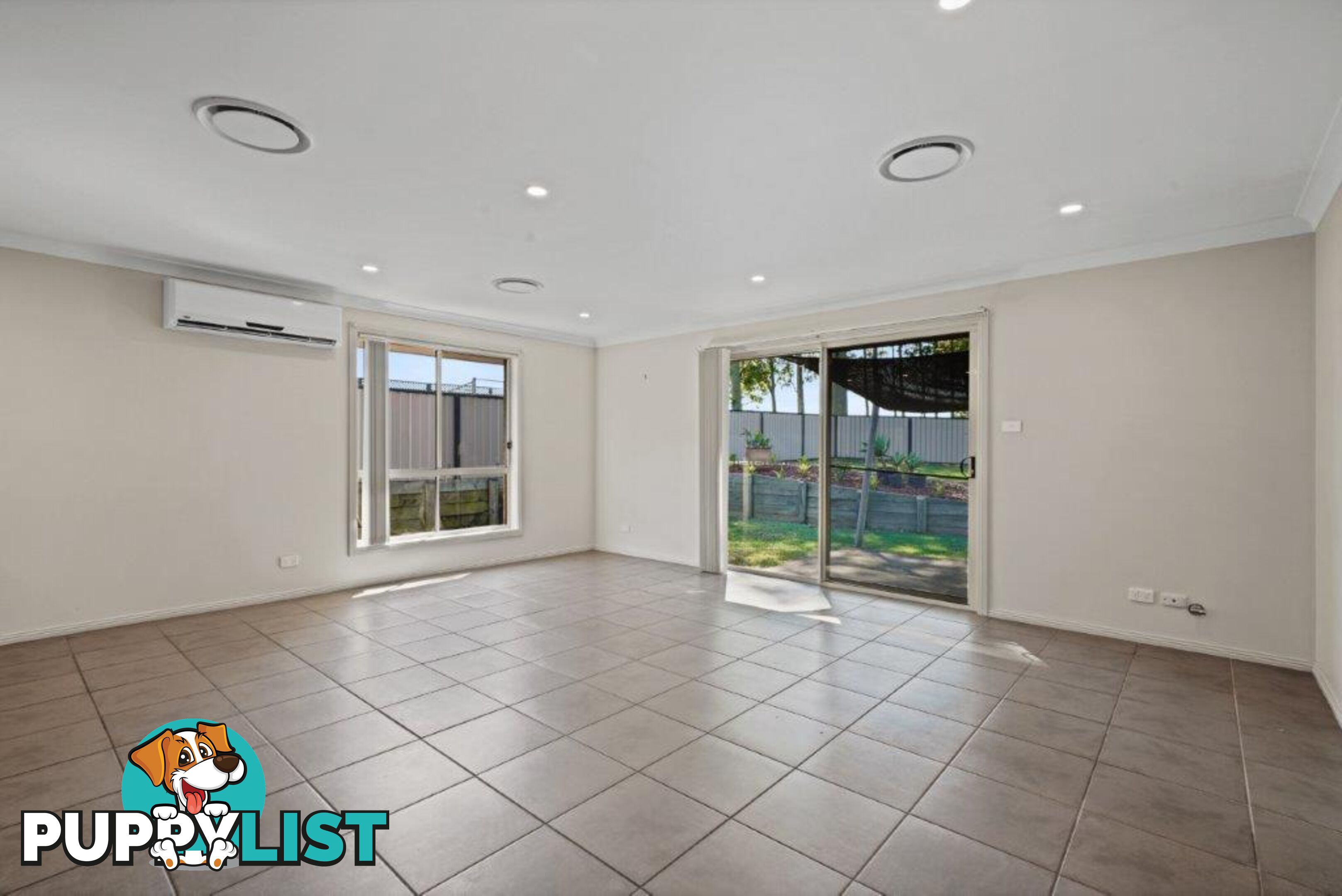 4 Pumphouse Crescent RUTHERFORD NSW 2320