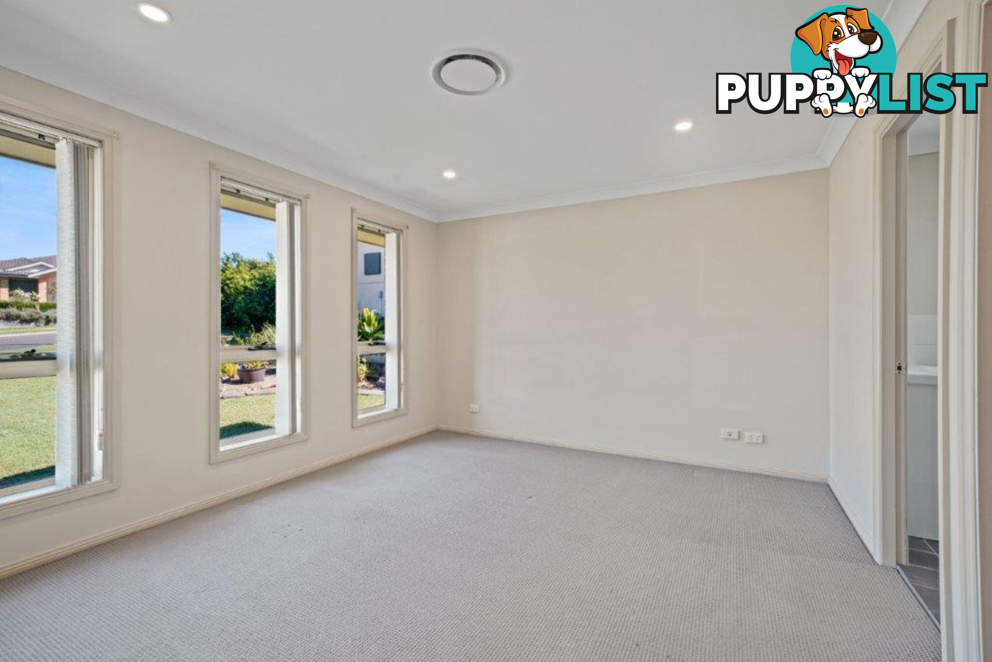 4 Pumphouse Crescent RUTHERFORD NSW 2320