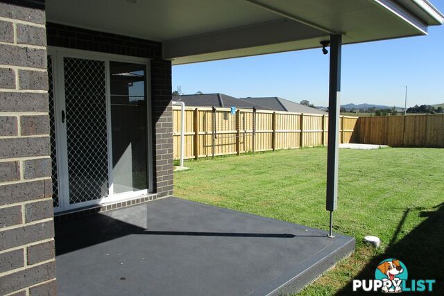 58 Plover Circuit ABERGLASSLYN NSW 2320