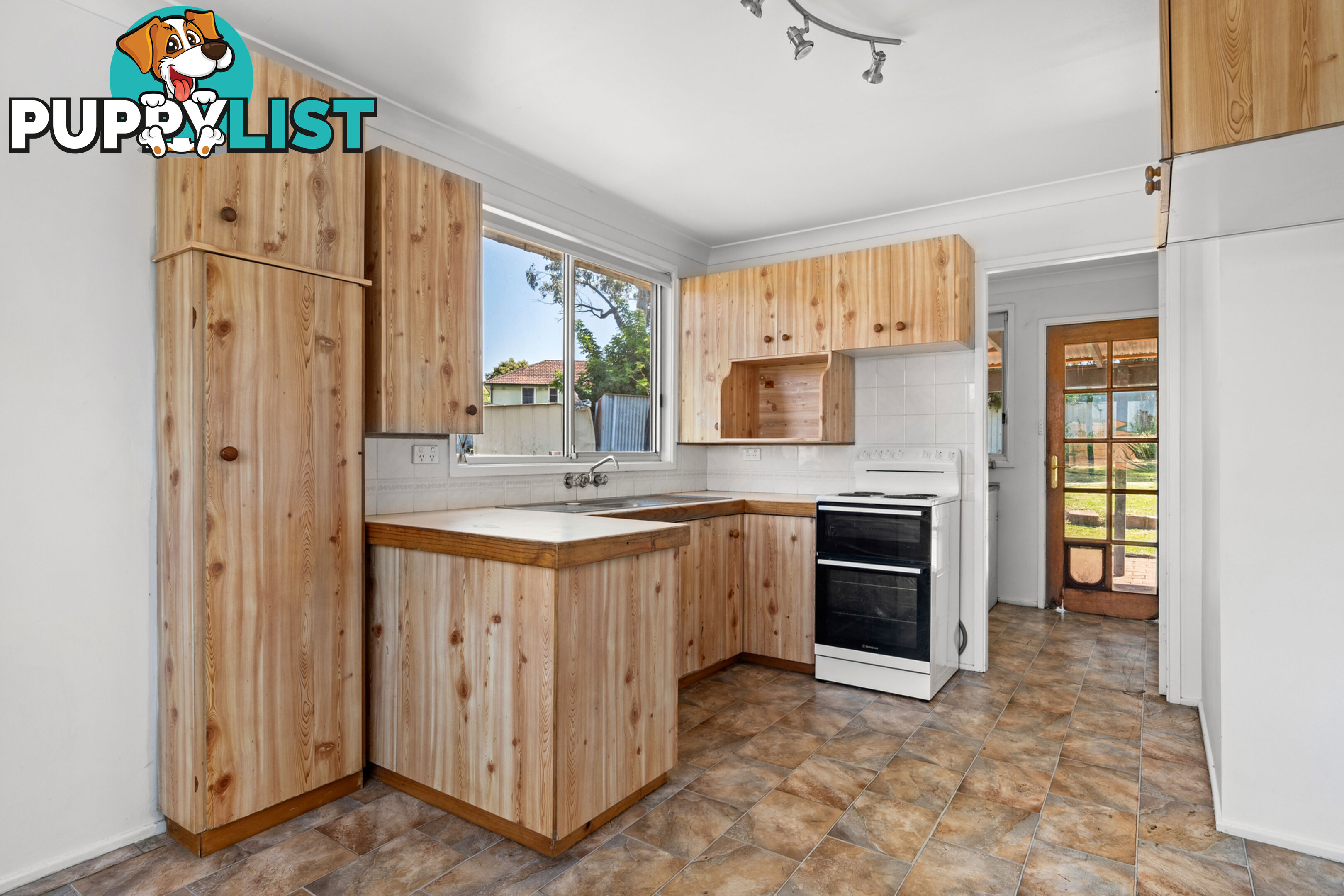 4 Cecily Close EAST MAITLAND NSW 2323