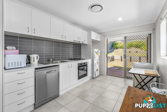 34 & 34A Shortland Drive ABERGLASSLYN NSW 2320