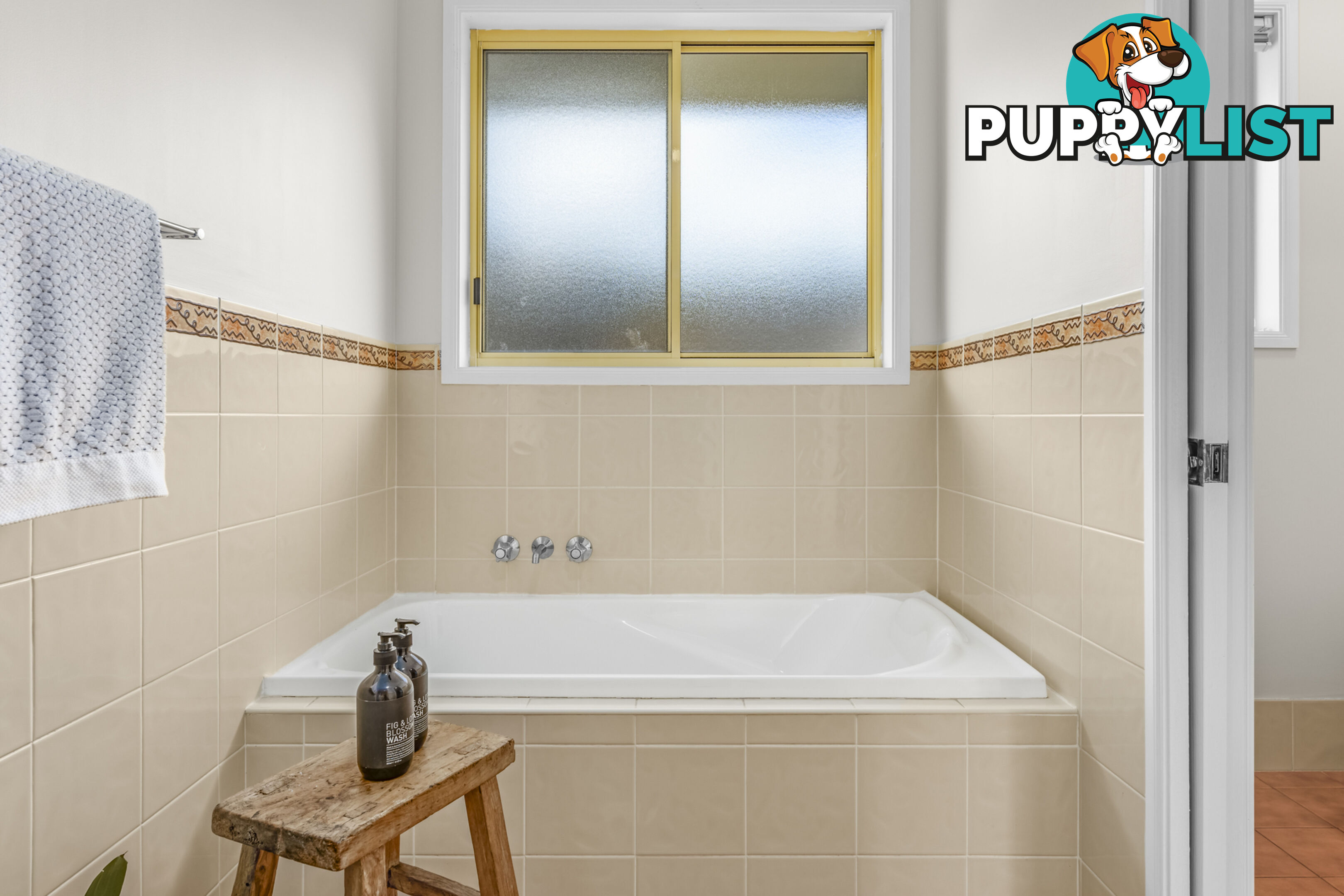 242 Denton Park Drive ABERGLASSLYN NSW 2320