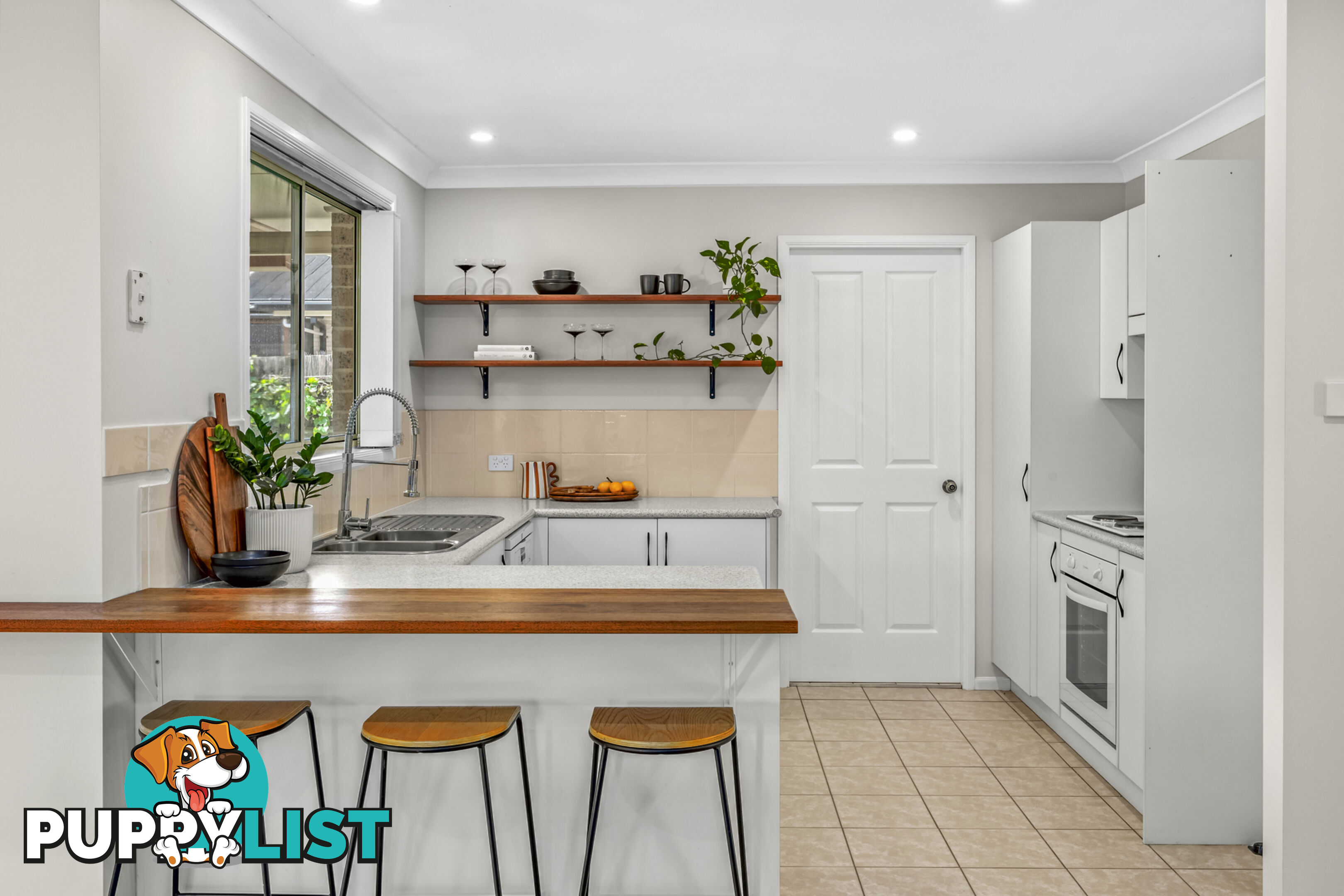 242 Denton Park Drive ABERGLASSLYN NSW 2320