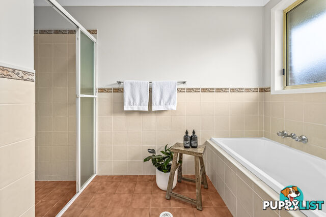 242 Denton Park Drive ABERGLASSLYN NSW 2320