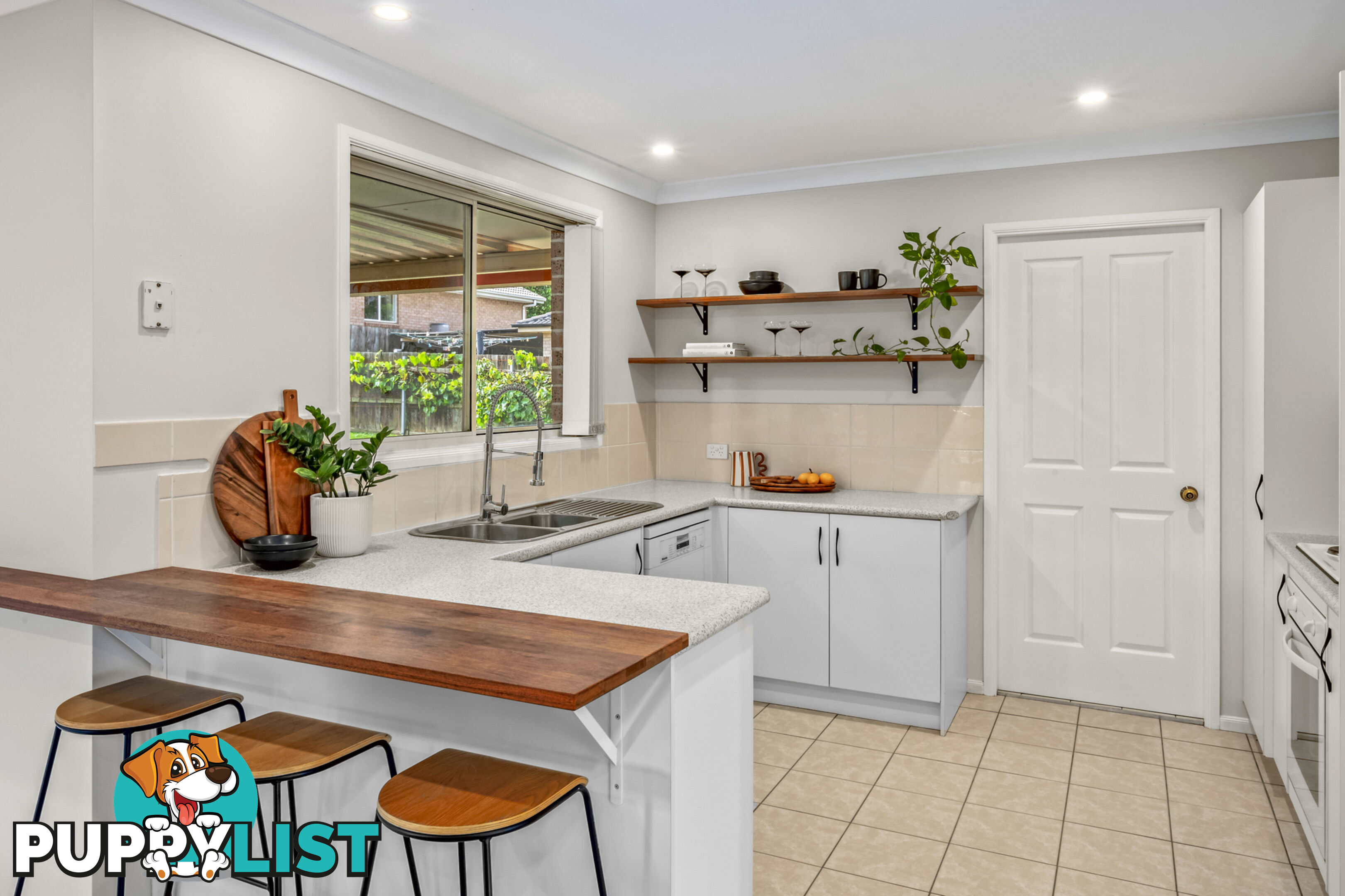 242 Denton Park Drive ABERGLASSLYN NSW 2320