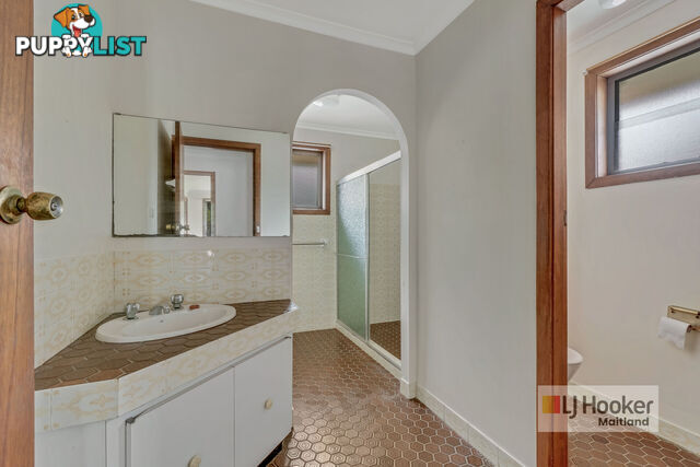 2 Blackett Close EAST MAITLAND NSW 2323