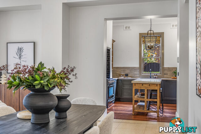 9 The Avenue LORN NSW 2320