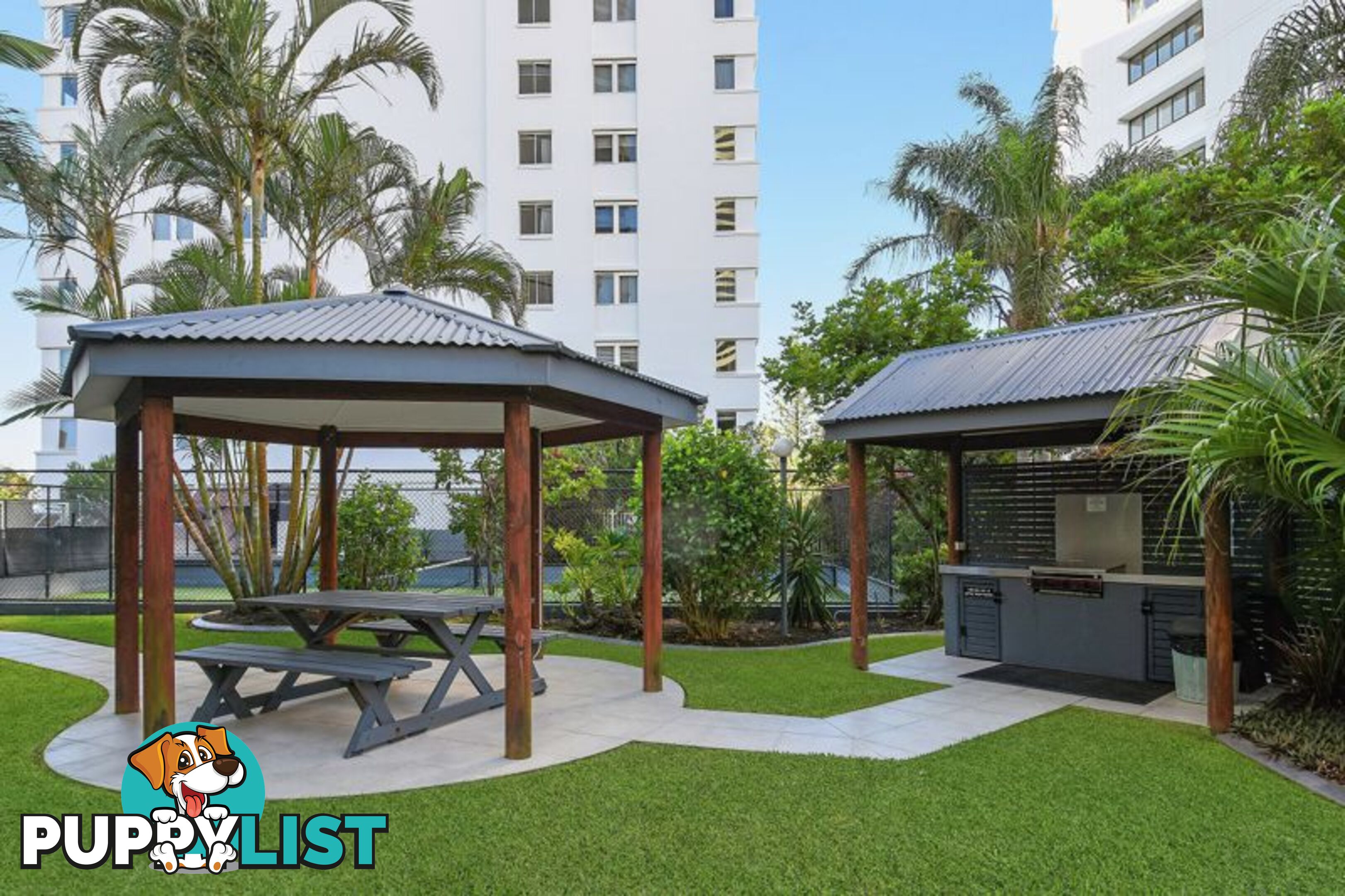 201/8 Albert Avenue BROADBEACH QLD 4218