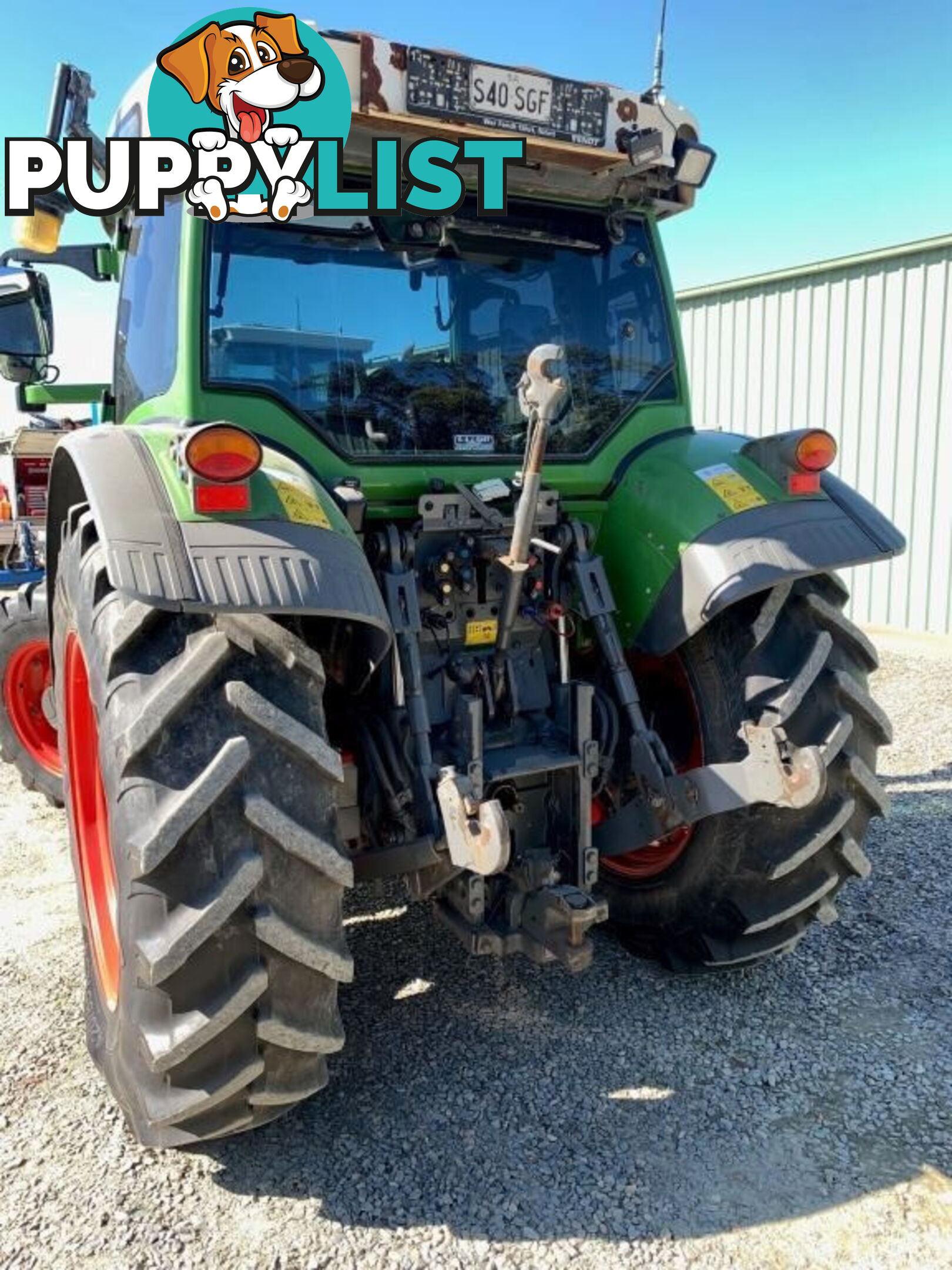 Fendt 211S FWA/4WD Tractor