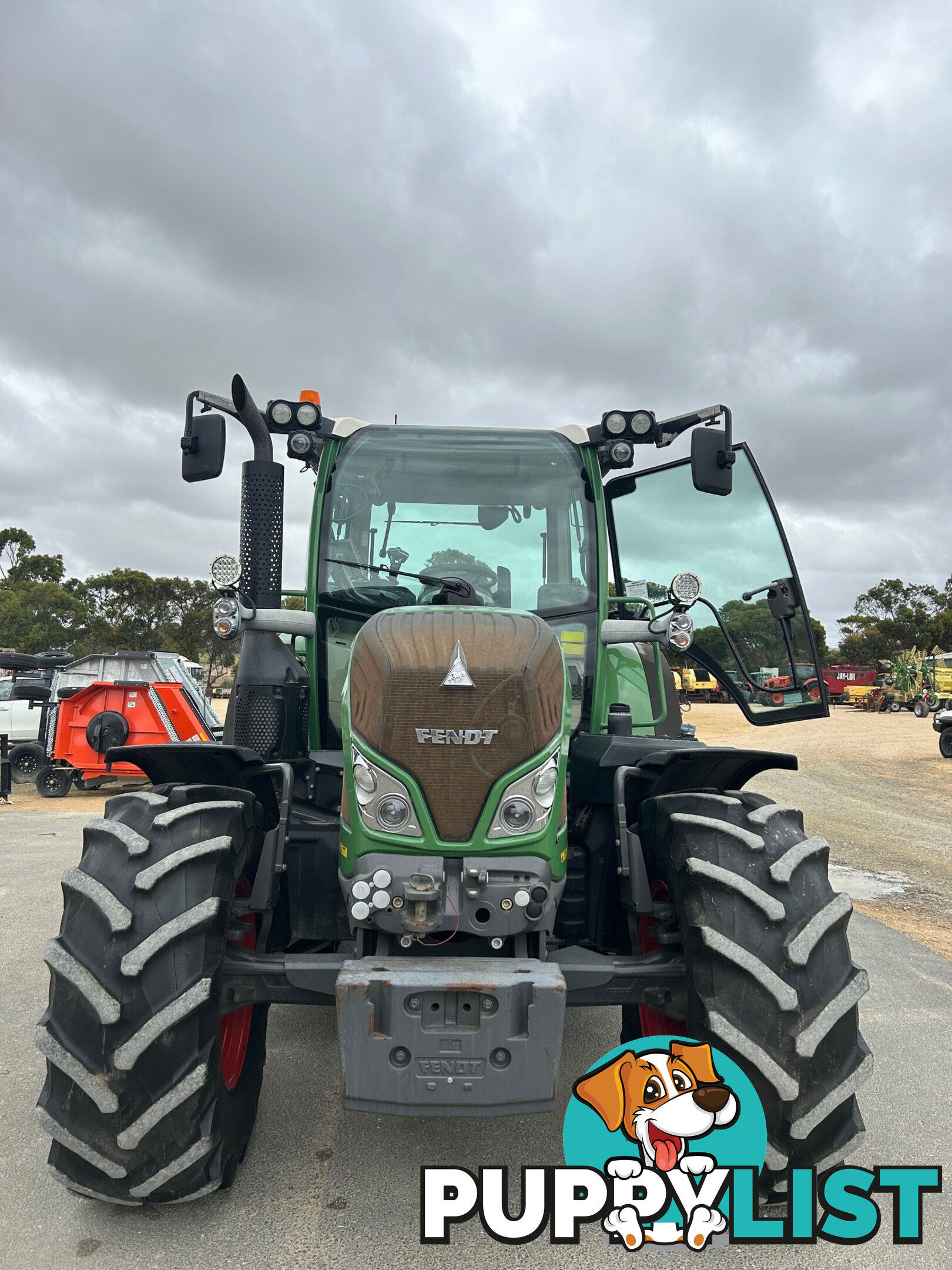 Fendt  FWA/4WD Tractor