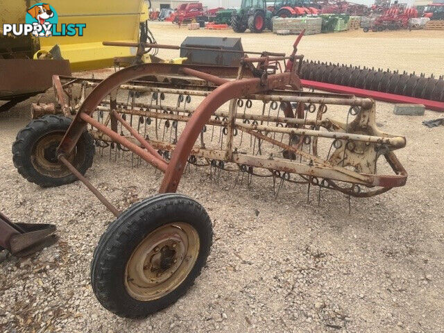 New Holland 55 Rakes/Tedder Hay/Forage Equip