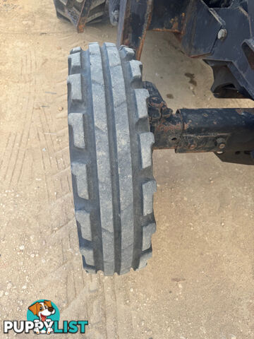 CASE IH 685XL 2WD Tractor
