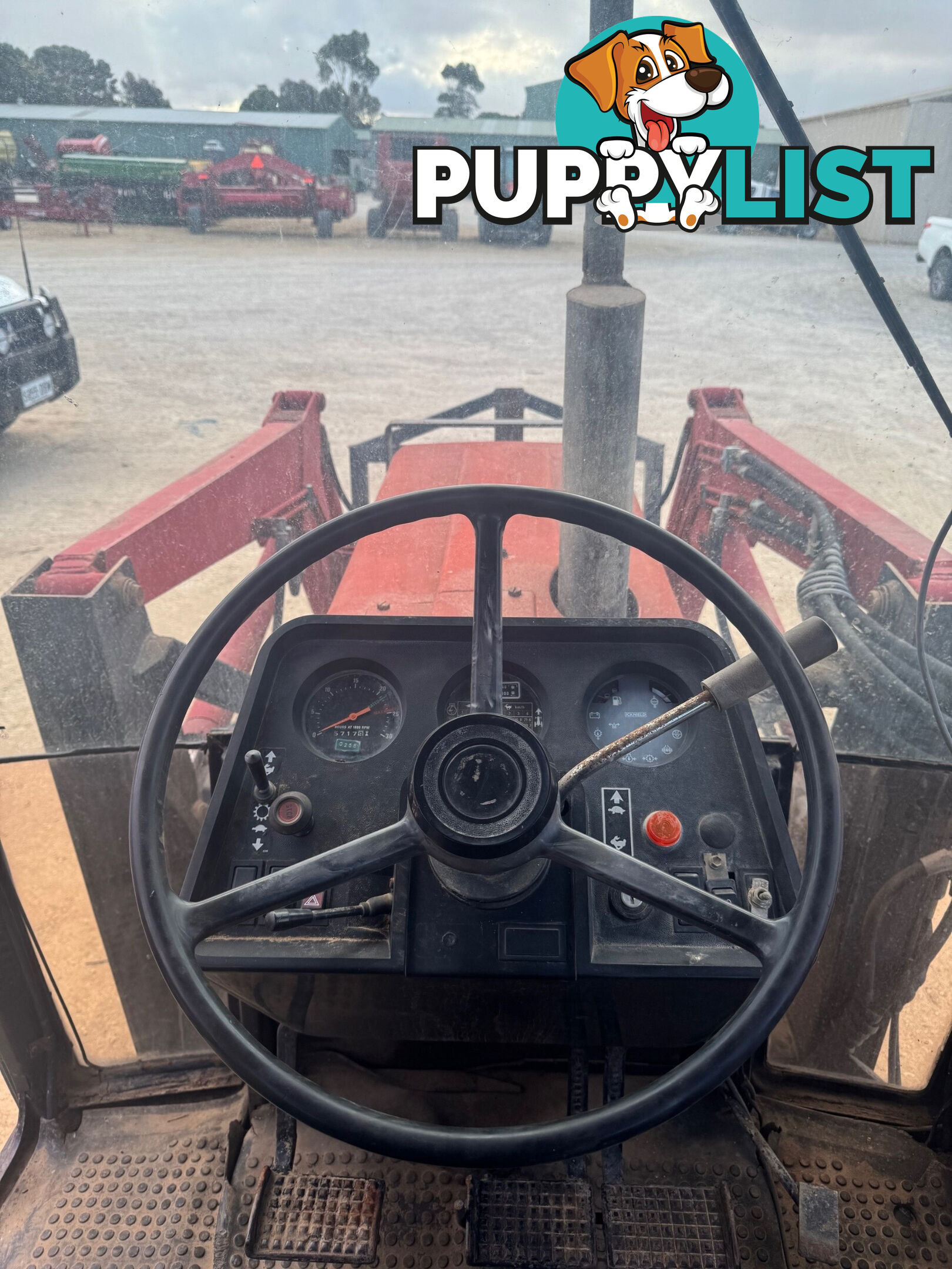 CASE IH 685XL 2WD Tractor