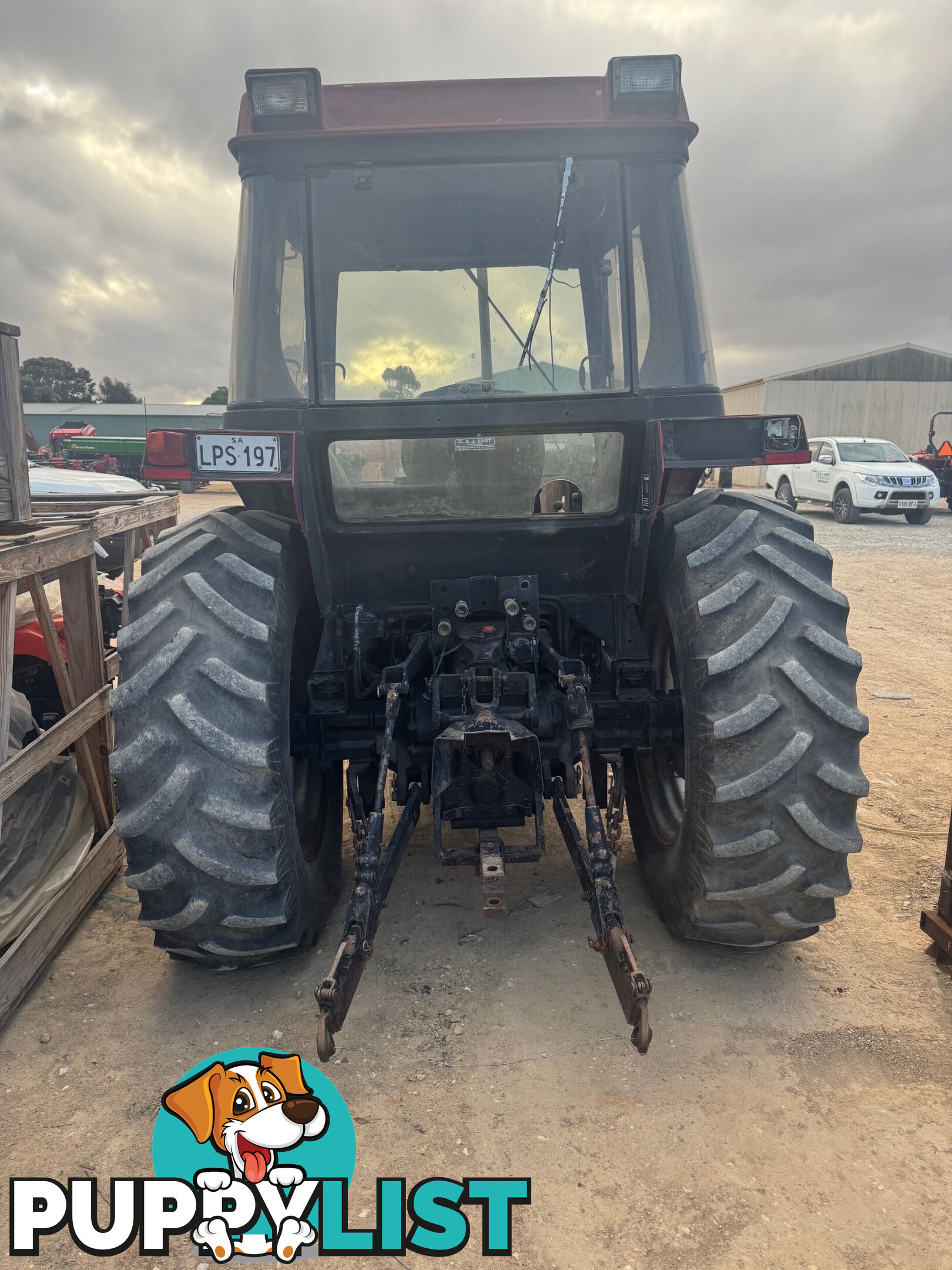 CASE IH 685XL 2WD Tractor