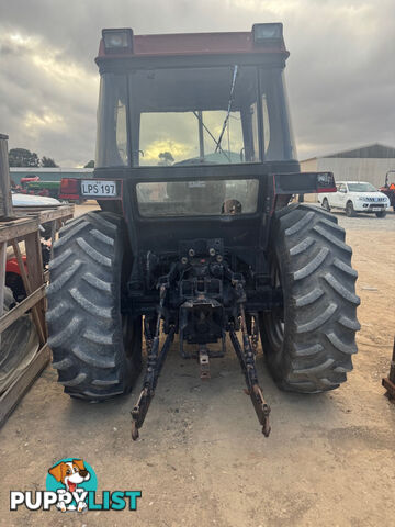 CASE IH 685XL 2WD Tractor