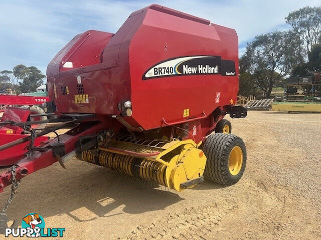 New Holland BR740 Round Baler Hay/Forage Equip