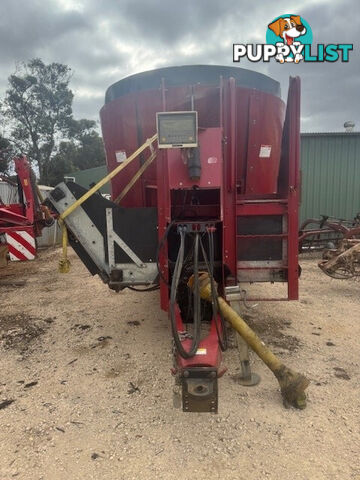 Jaylor 5650 Feed Mixer Hay/Forage Equip