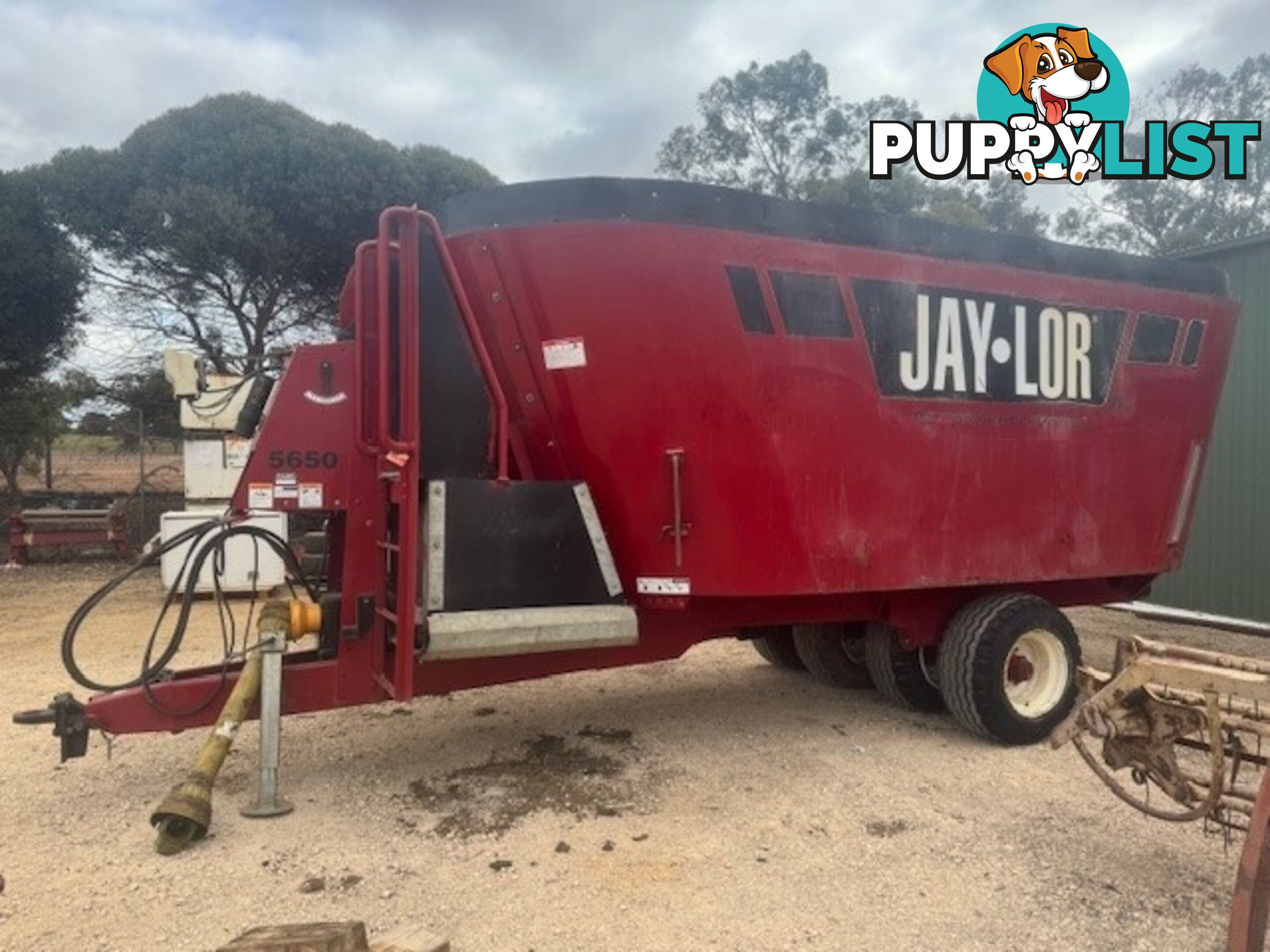 Jaylor 5650 Feed Mixer Hay/Forage Equip