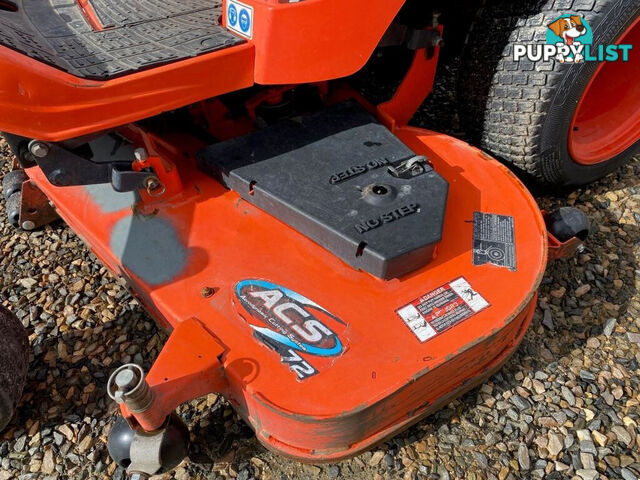 Kubota ZD1221 Zero Turn Lawn Equipment