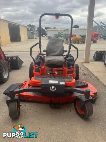 Kubota ZD1221 Zero Turn Lawn Equipment