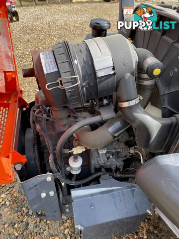 Kubota ZD1221 Zero Turn Lawn Equipment