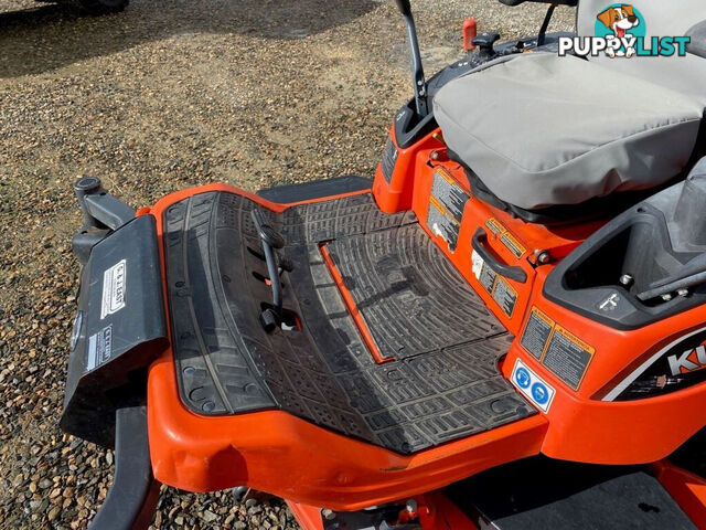 Kubota ZD1221 Zero Turn Lawn Equipment