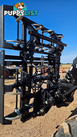 Marcrest  The Claw 2.0 Bale Handler/Grab Hay/Forage Equip