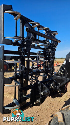 Marcrest  The Claw 2.0 Bale Handler/Grab Hay/Forage Equip