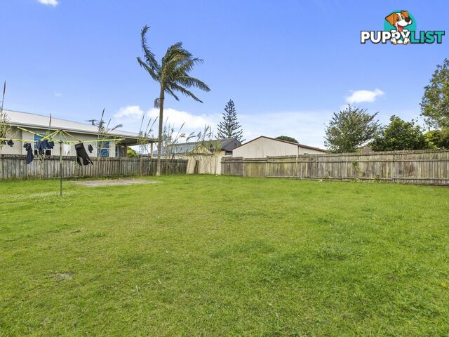 4 Yeddenba Avenue BLUE BAY NSW 2261