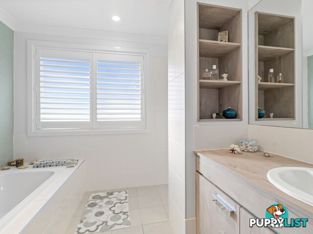24 Scarlett Street HAMLYN TERRACE NSW 2259