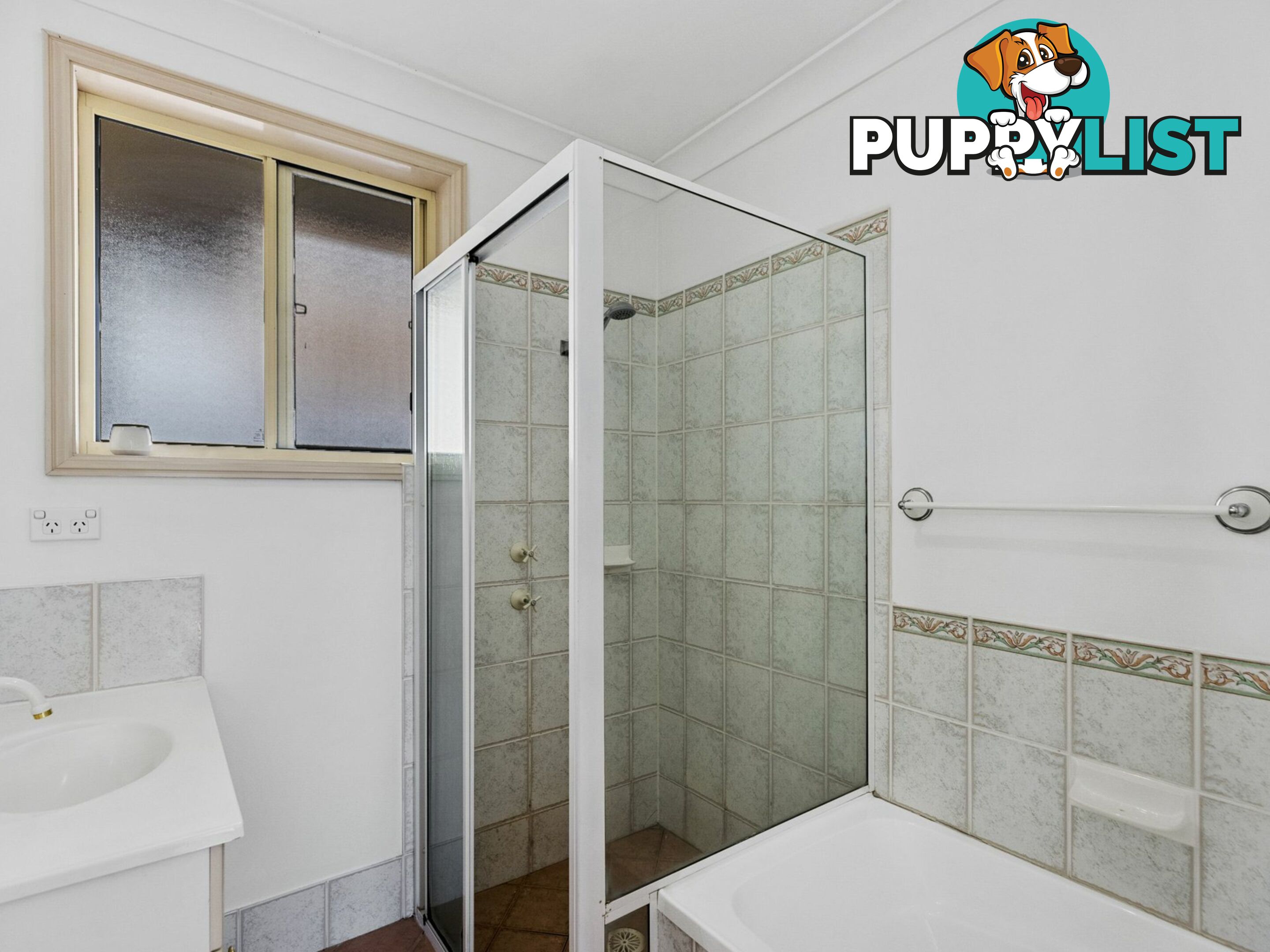 15 Manning Road THE ENTRANCE NSW 2261