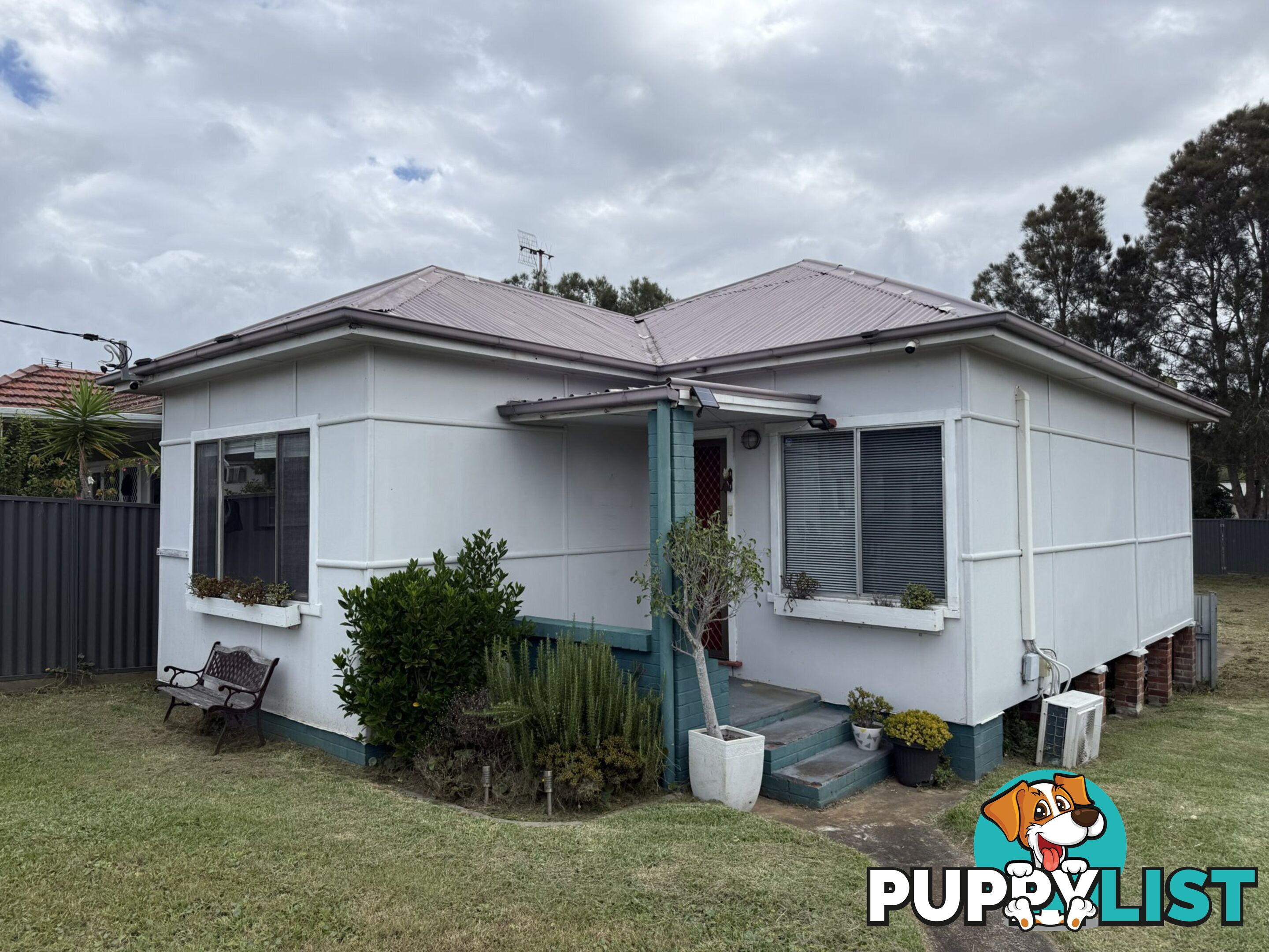 11 McGirr Avenue THE ENTRANCE NSW 2261