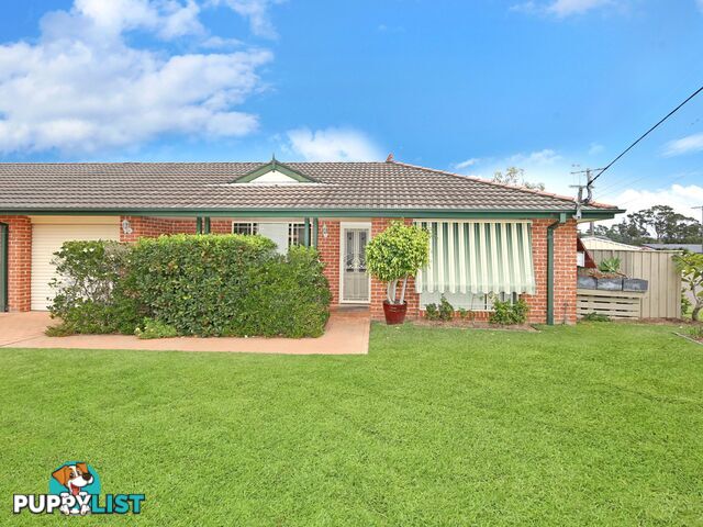 1/1 Charlotte Close BATEAU BAY NSW 2261