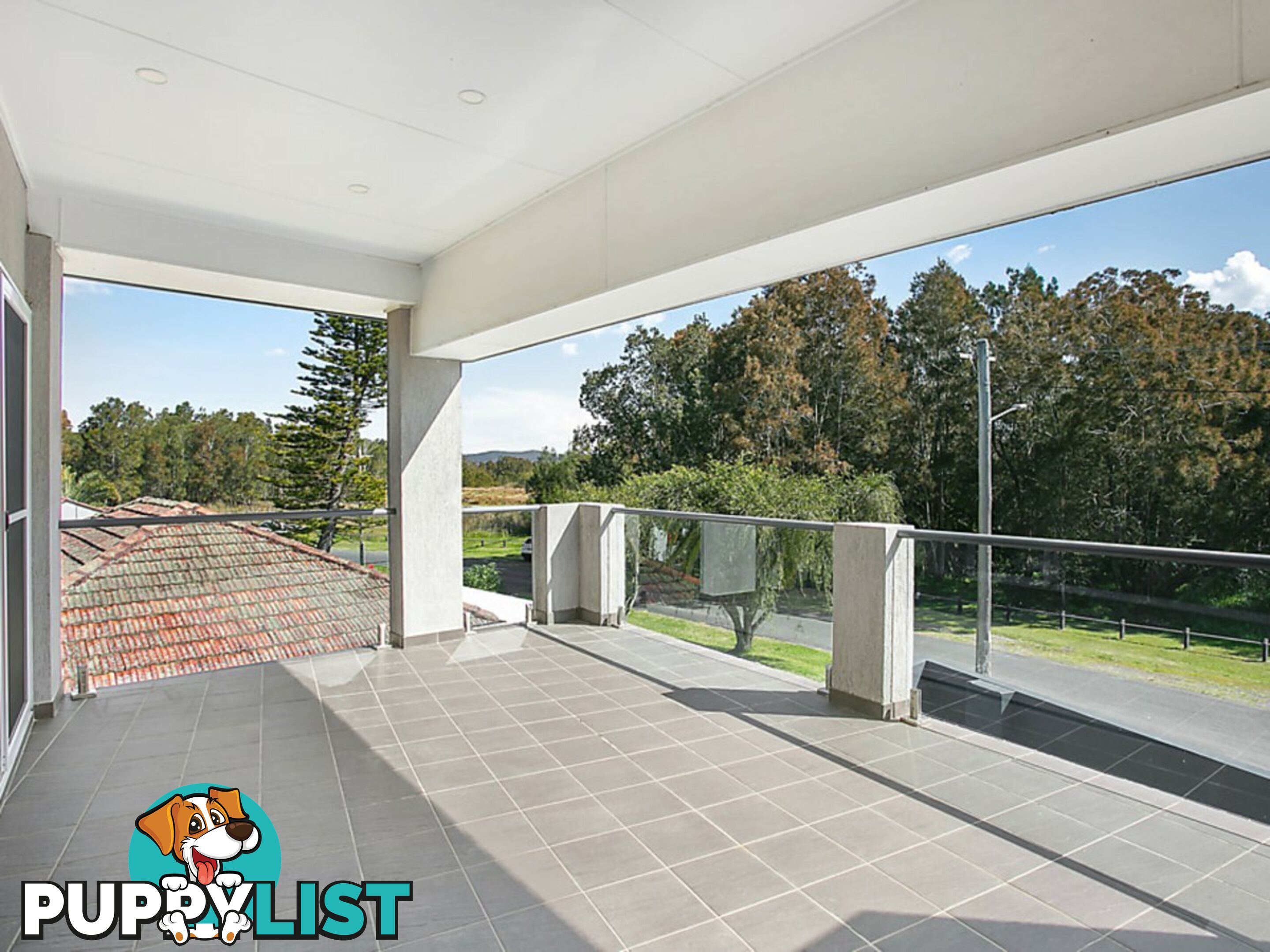 15 Tuggerah Parade THE ENTRANCE NSW 2261