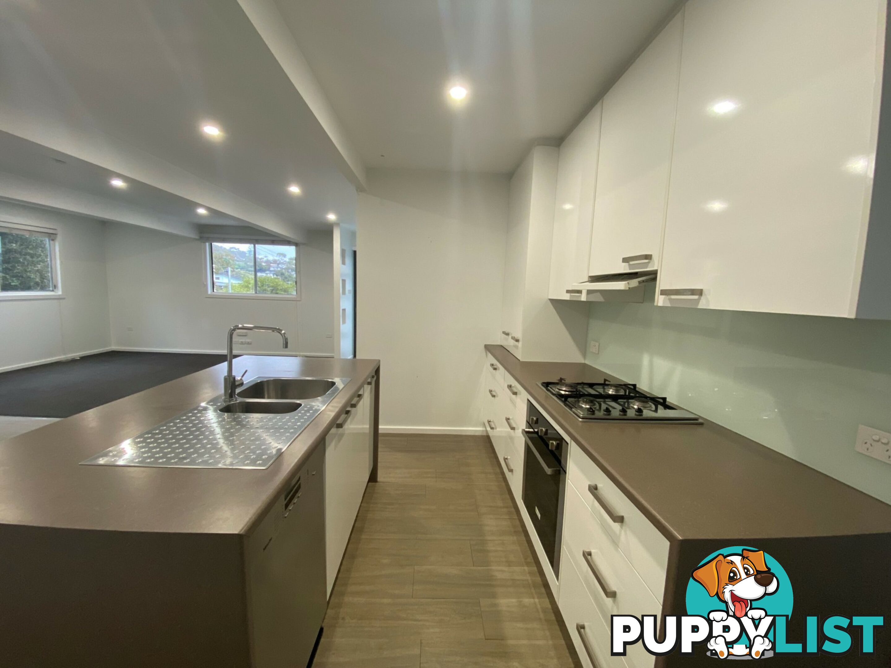 1/98 Lowanna Street FORRESTERS BEACH NSW 2260