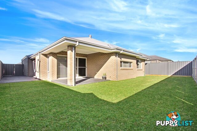 9 Omaroo Place HORSLEY NSW 2530