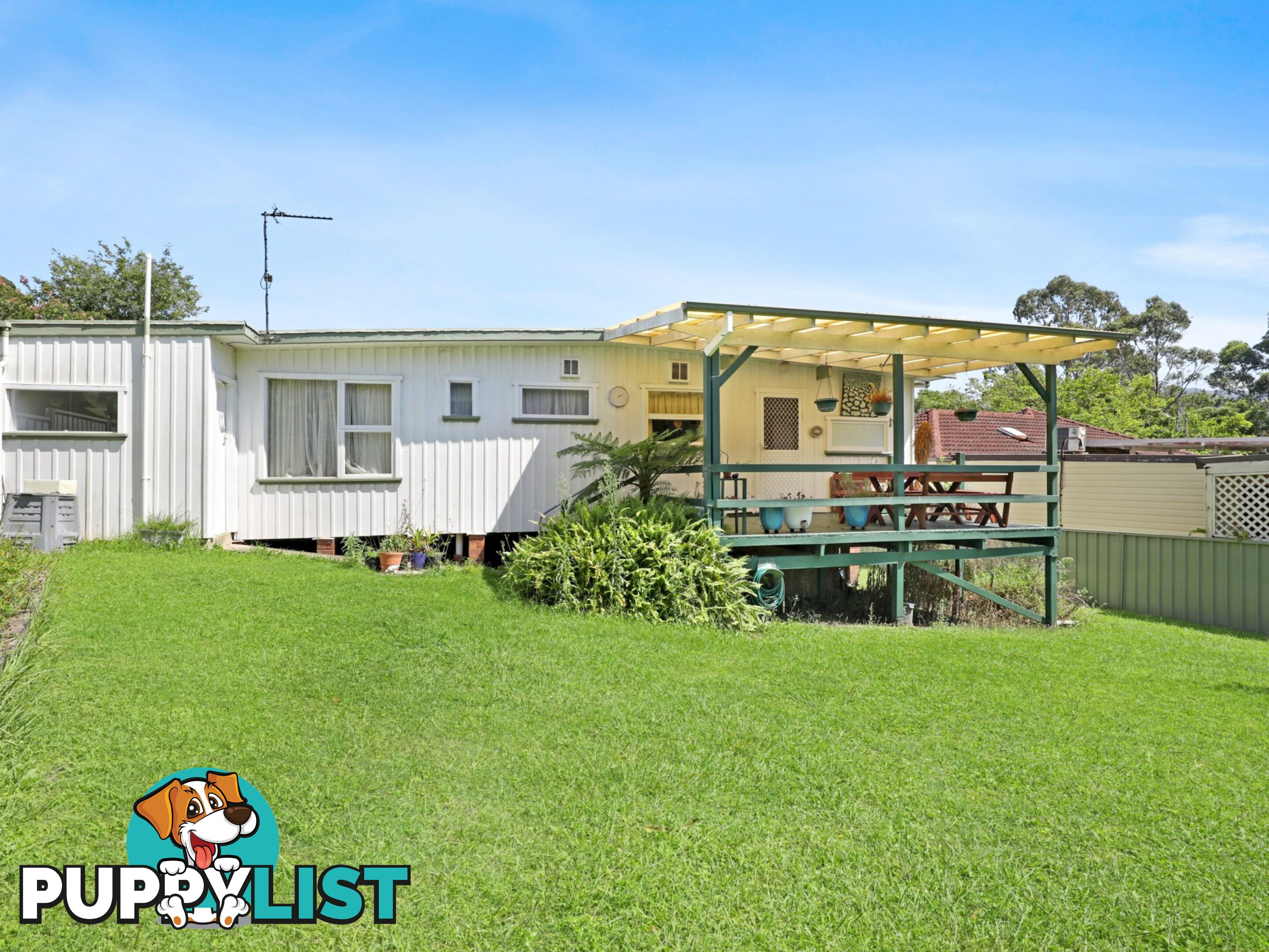 1 Leigh Crescent UNANDERRA NSW 2526