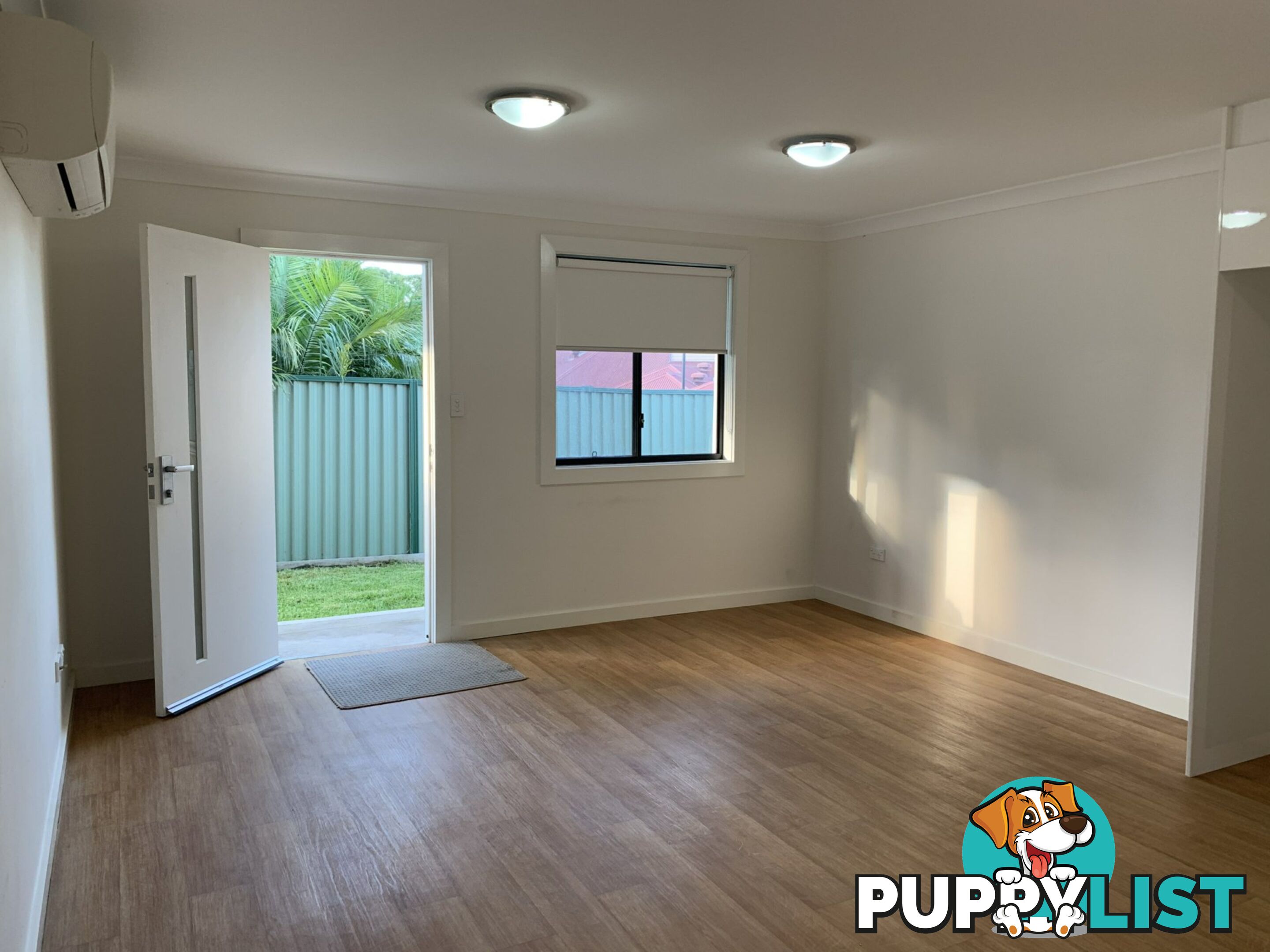 1/9 Wright Close GEORGES HALL NSW 2198